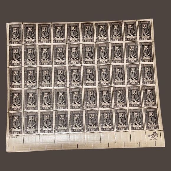 MNH William Shakespeare Sheet of 50 5 Cent Stamps Scott #1250 - Picture 2 of 3